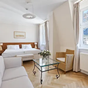 Hotel Palatin 4*, Karlowe Wary Czechy